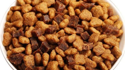 酶制剂与美拉德反映若何增添猫粮诱食剂的可口性？